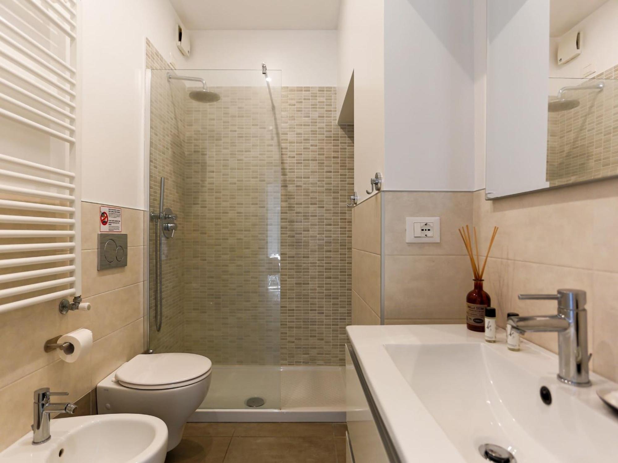 The Best Rent - Spacious Two Bedrooms Apartment Near Porta Romana Milão Exterior foto